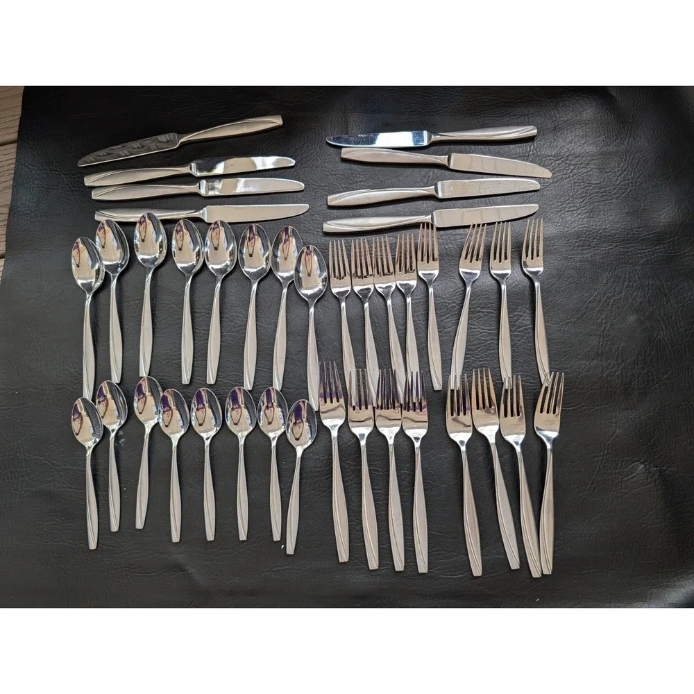 Oneida Camlynn Stainless Steel Flatware Set Service for 8 Silverware 40 Pieces